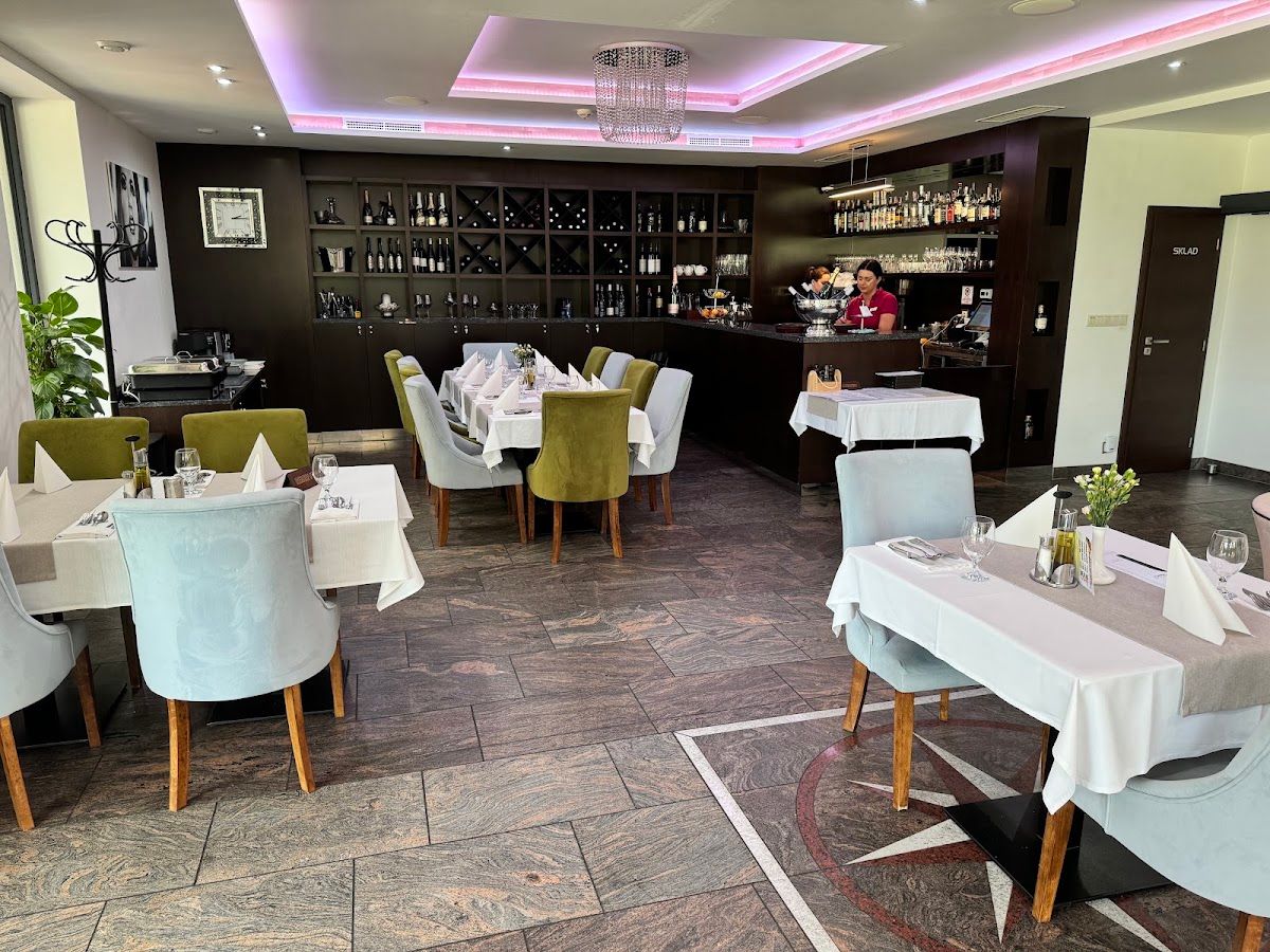 Ristorante al Lago — Talianska v meste Snina
