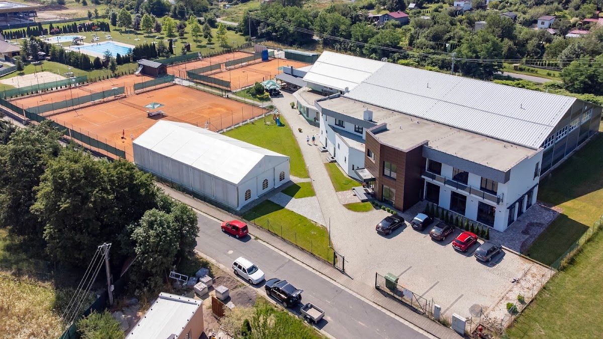 Rocket Club - športový areál s penziónom — Kaviareň v meste Lučenec