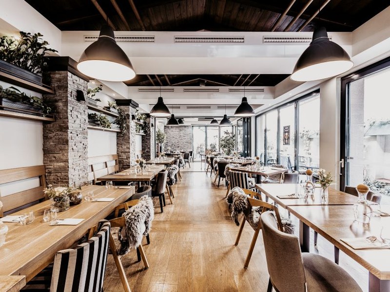 Season home cooking — Medzinárodná in Zvolen
