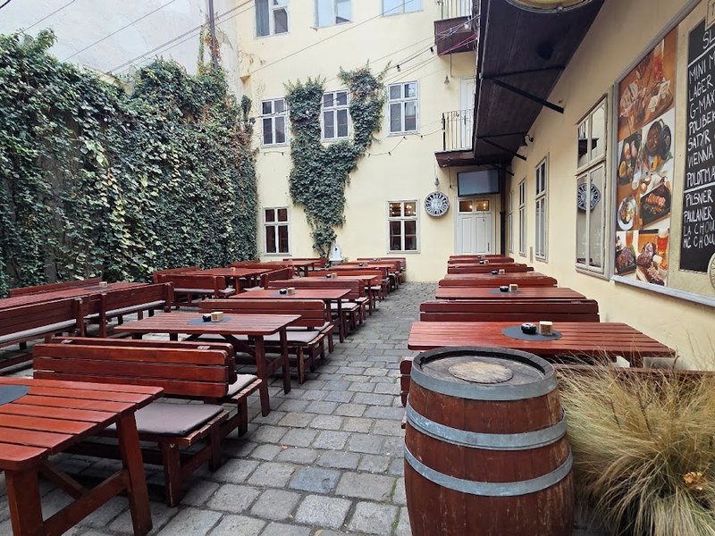 Sladovňa - House Of Beer — Bar & Pub v meste Bratislava