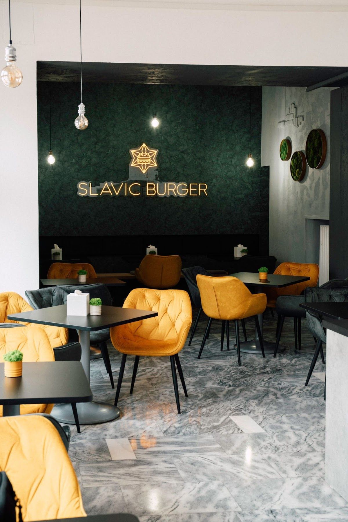 Slavic Burger PIEŠŤANY — Americká v meste Piešťany