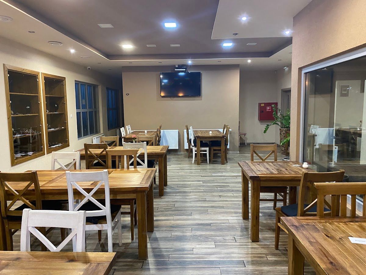 Tryskáč pub & restaurant — Bar & Pub v meste Bratislava