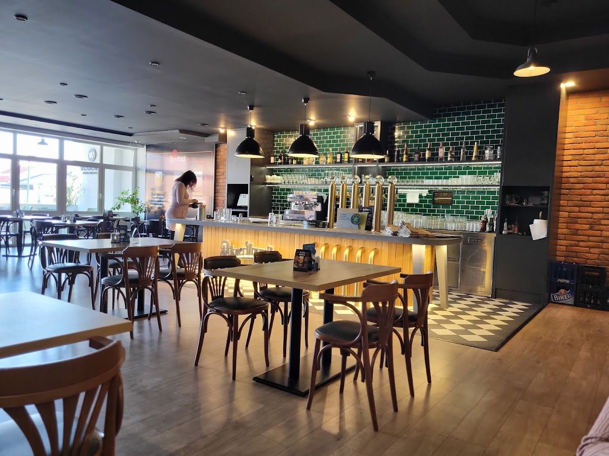 Warano - Pub & Restaurant — Bar & Pub in Vranov nad Topľou