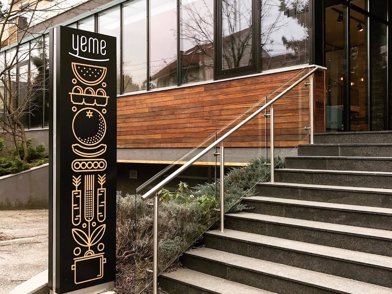 Yeme — Medzinárodná v meste Bratislava