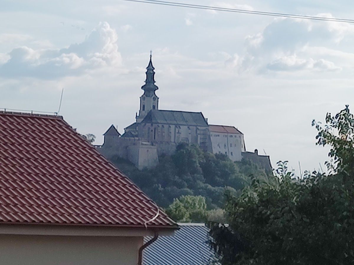 Zámocká koruna u HOFFERA — Medzinárodná v meste Nitra