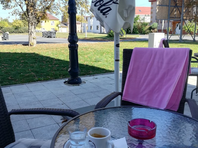 Zeppelin Cafe — Kaviareň v meste Rimavská Sobota